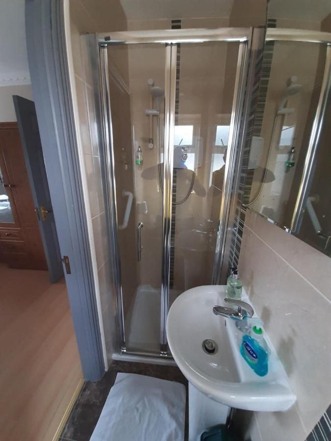 亚伦威尔住宿加早餐酒店 德罗赫达 外观 照片